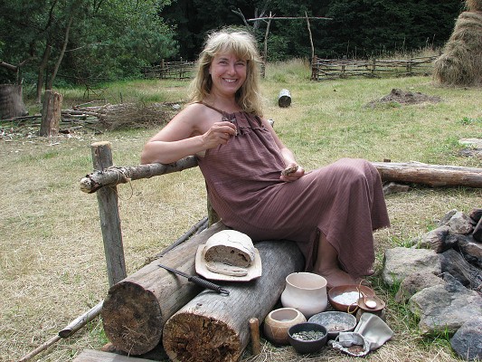 Pravěk 2008 / Pečení chleba / Chléb 