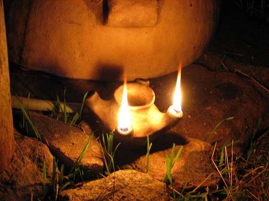 Pravěk 2008 / Keramika / Lampička 
