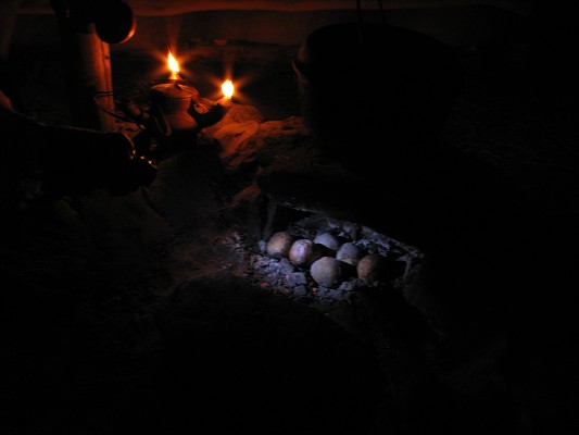 Pravěk 2008 / Vaření / Pečení 