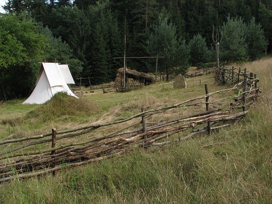 Pravěk 2008 / Vesnička / Celkoý pohled 