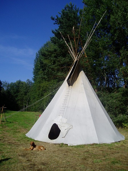 Hostovsk tee-pee